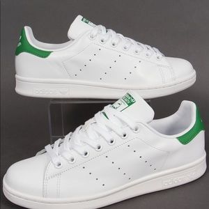 STAN SMITHS